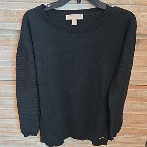 Black Sweater with Ribbed Sleeves SIZE M